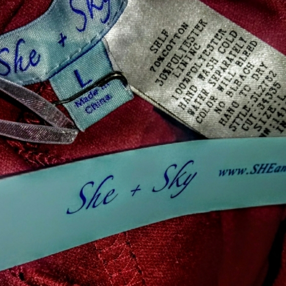 She + Sky Romper Size L Red Slit Back NWT - Picture 8 of 10